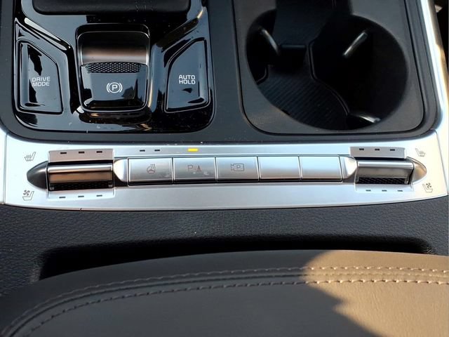 Used 2025 Kia Carnival SX Prestige FWD image 25