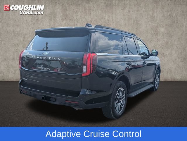 Used 2025 Ford Expedition Active AWD/4WD image 8