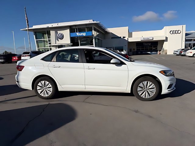 Used 2019 Volkswagen Jetta S FWD image 2