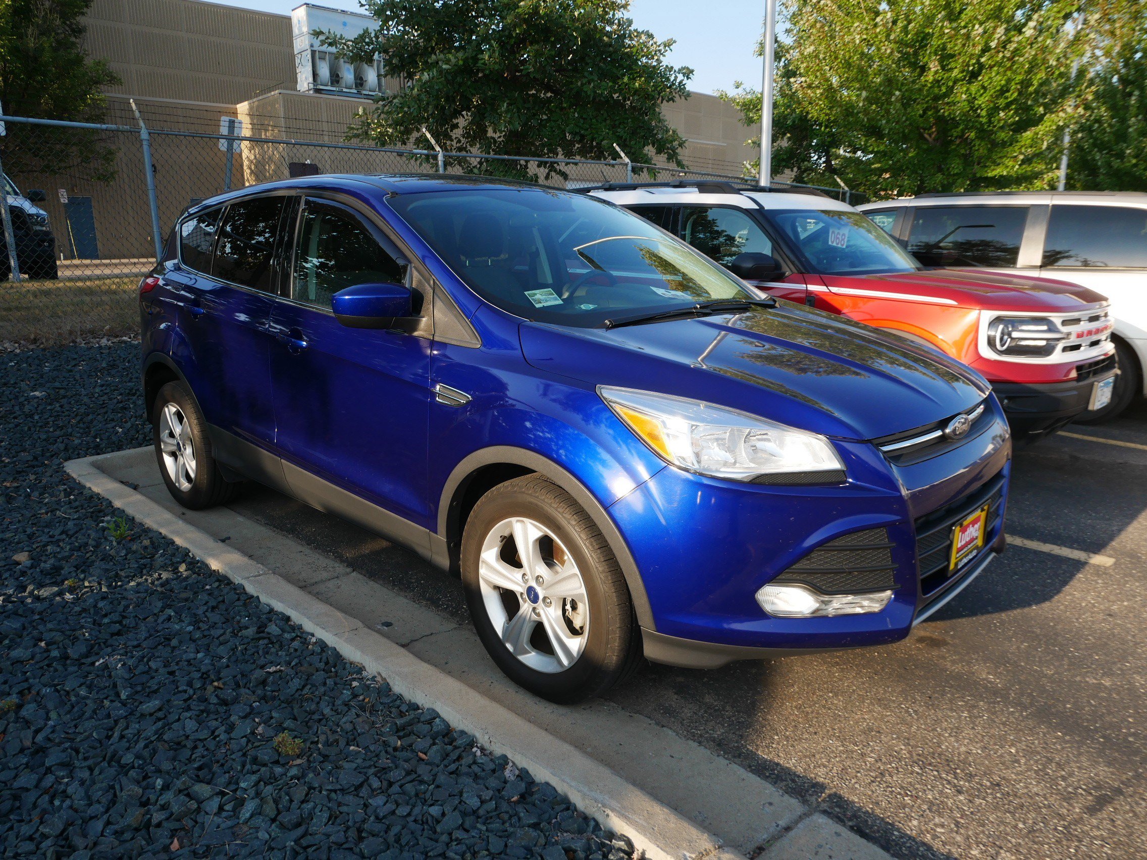 Used 2015 Ford Escape SE FWD image 3