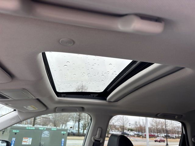 Used 2025 Honda CR-V EX-L image 17