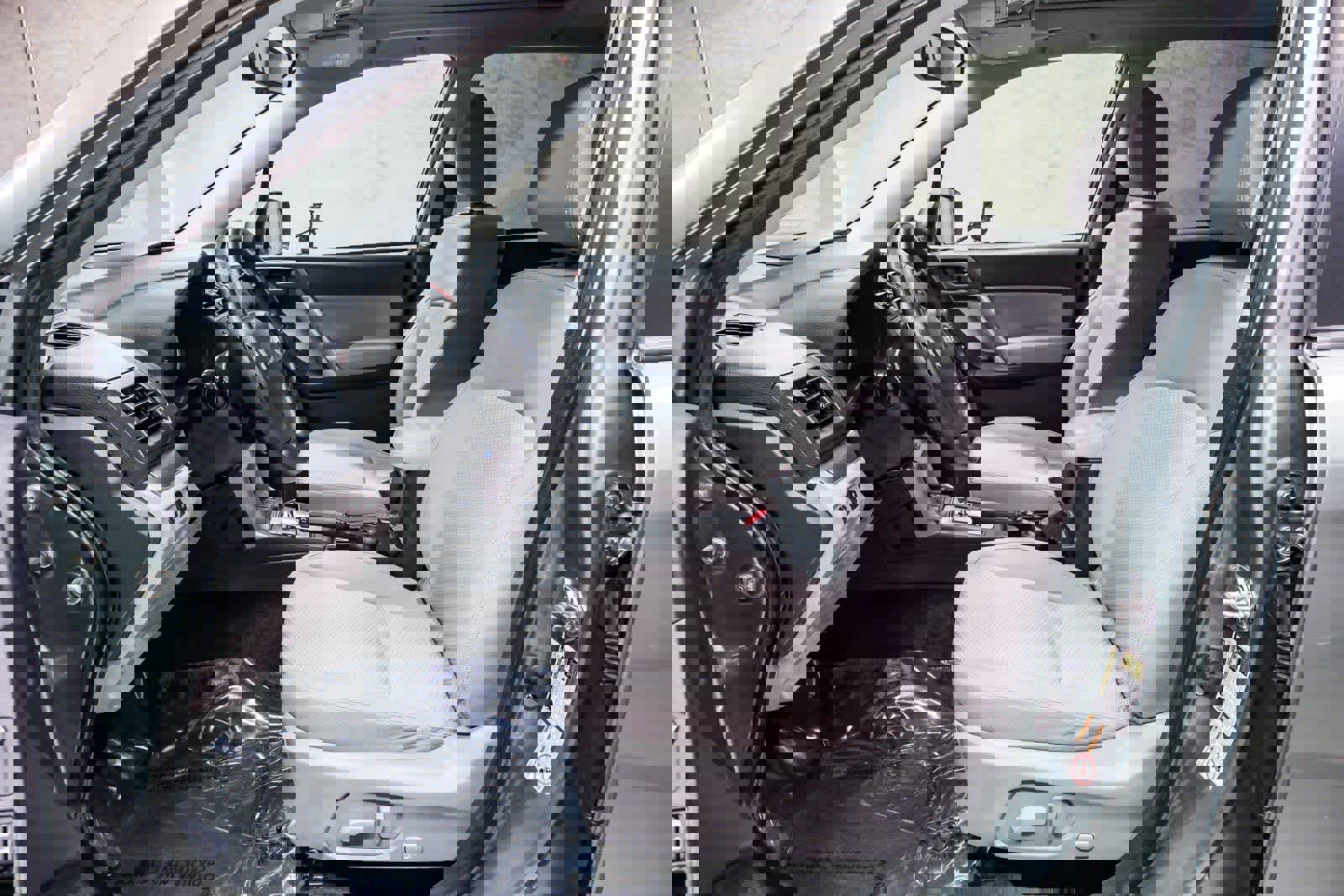 Used 2015 Subaru Forester 2.5i Premium w/ All-Weather Package image 18