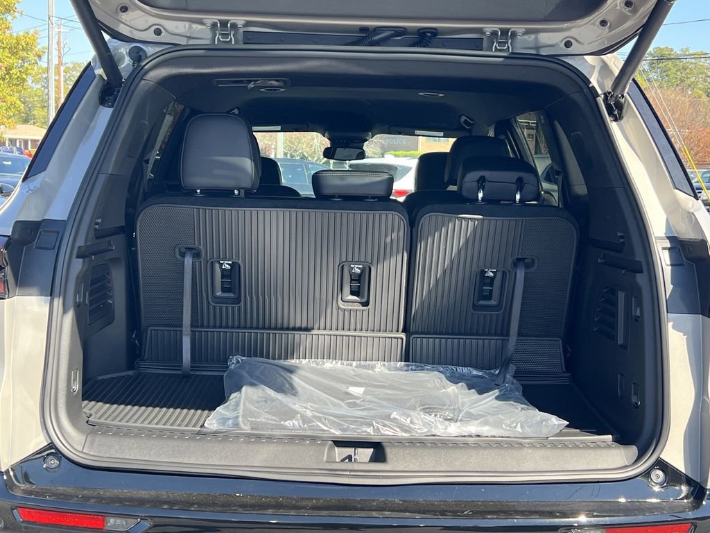 New 2026 Buick Enclave Sport Touring w/ LPO, Floor Liner Package FWD image 20