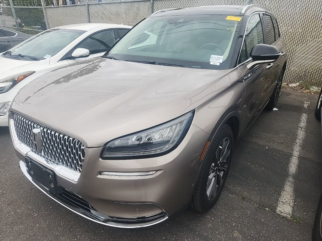 Used 2020 Lincoln Corsair Reserve FWD image 4