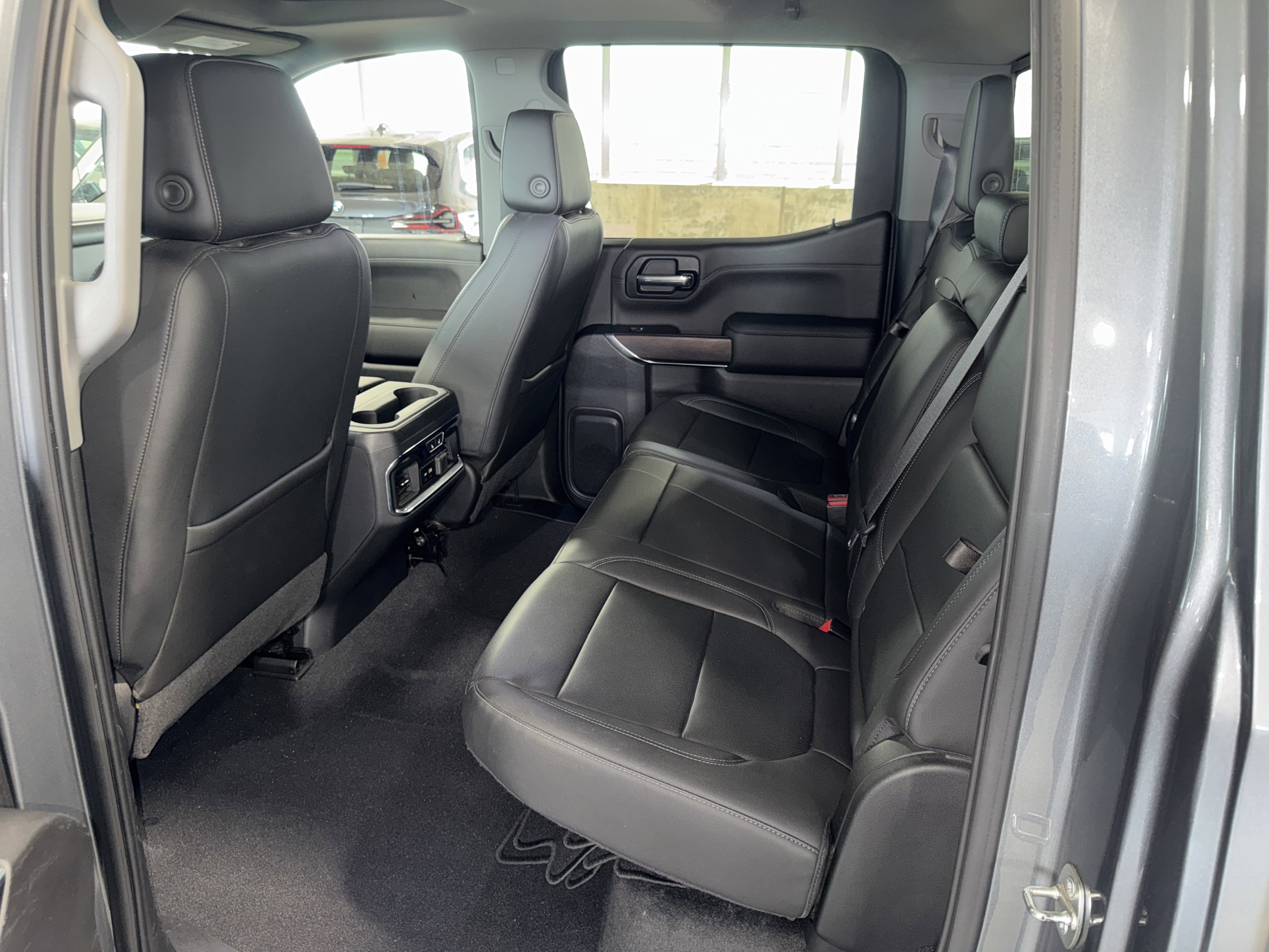 Used 2019 GMC Sierra 1500 SLT w/ SLT Premium Plus Package AWD/4WD image 15