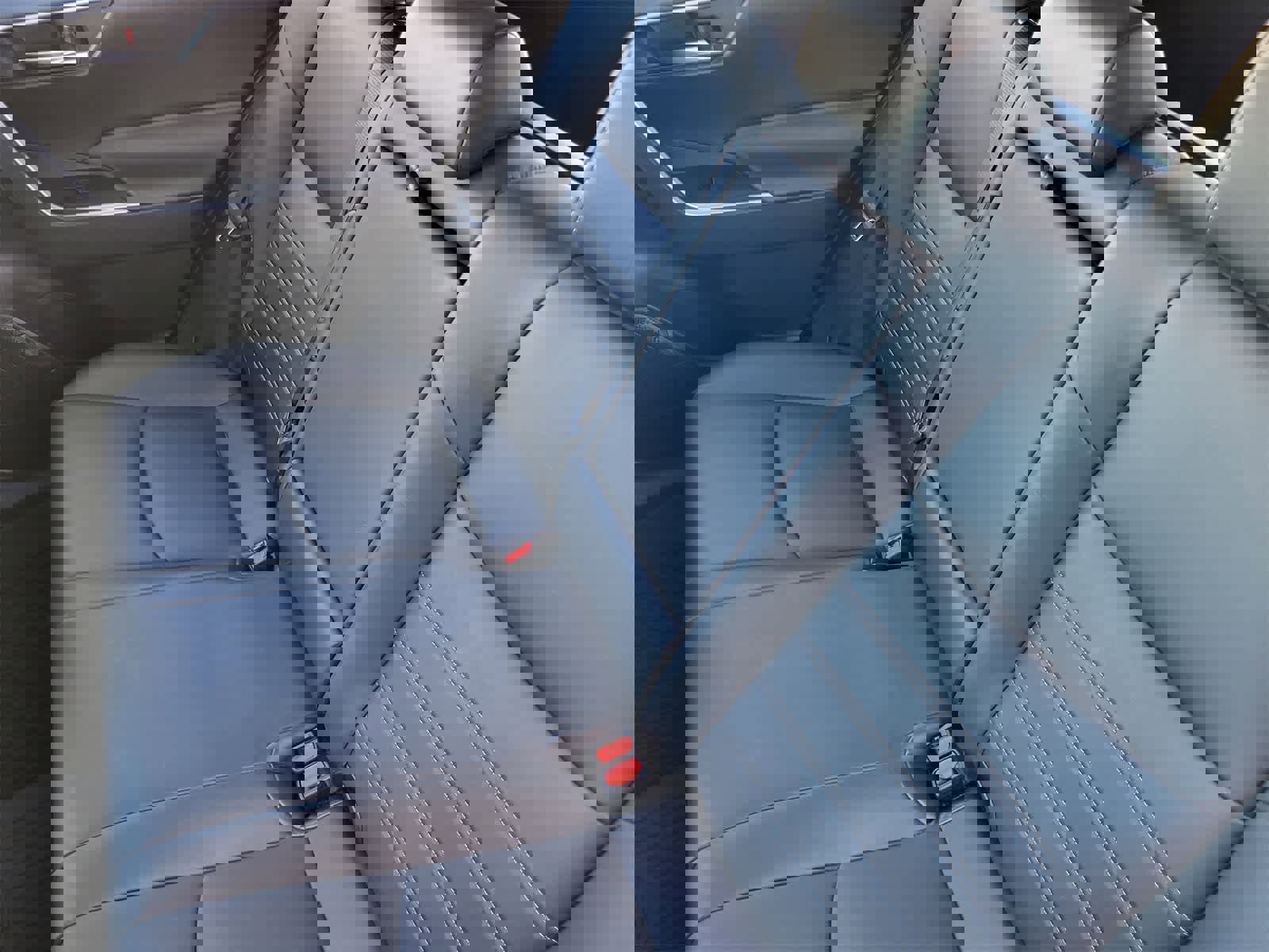 Used 2020 Toyota RAV4 XLE Premium image 28