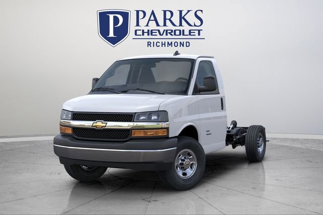 New 2025 Chevrolet Express 3500 w/ Power Convenience Package image 6