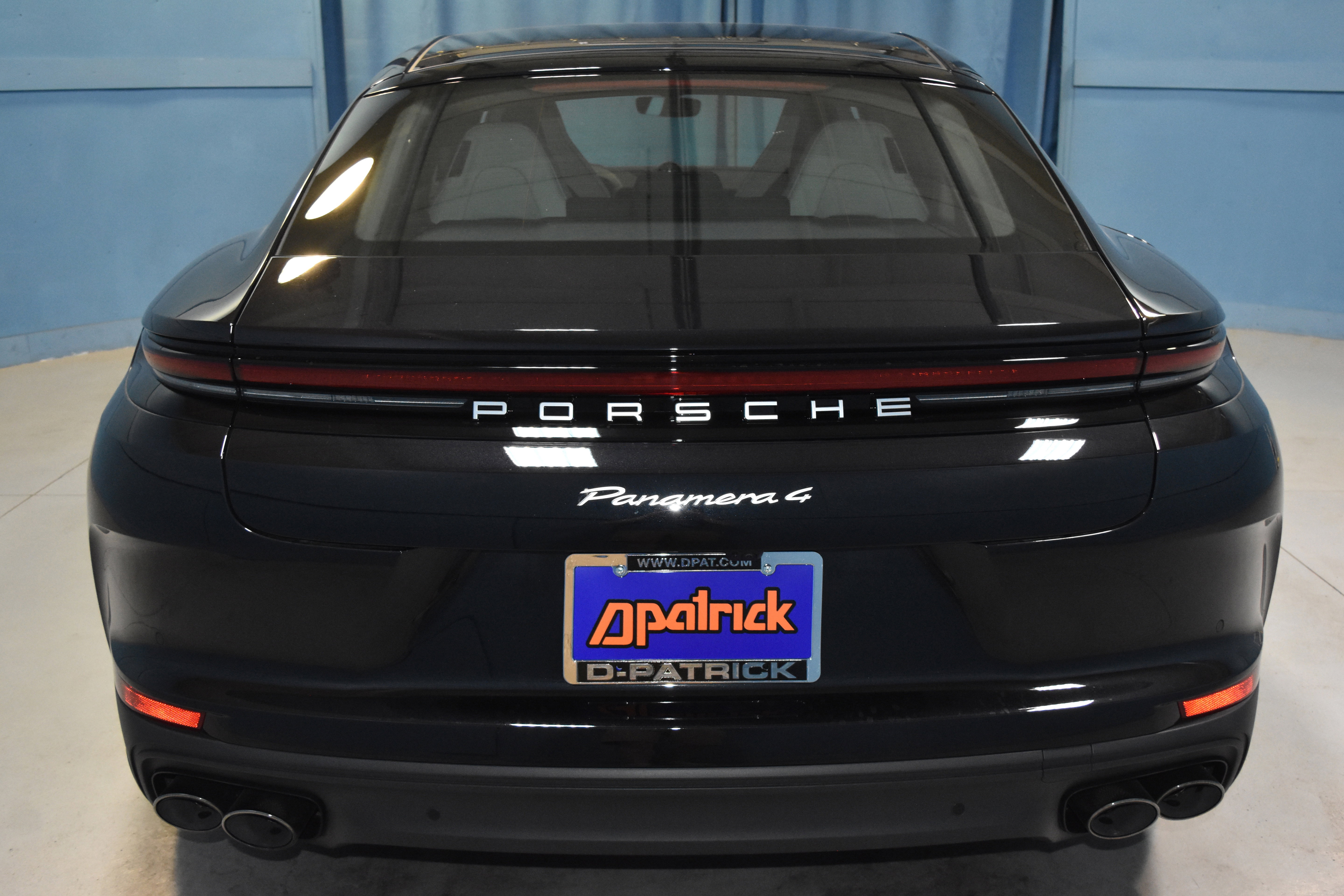 New 2025 Porsche Panamera 4 image 18