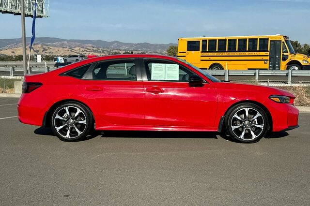 Certified 2025 Honda Civic Sport Touring image 3