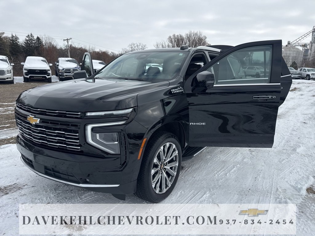 Used 2025 Chevrolet Tahoe High Country image 34