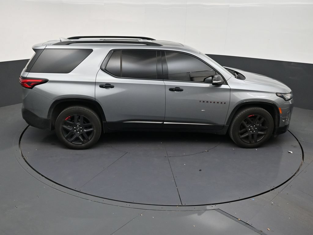 Used 2023 Chevrolet Traverse Premier w/ Redline Edition FWD image 16