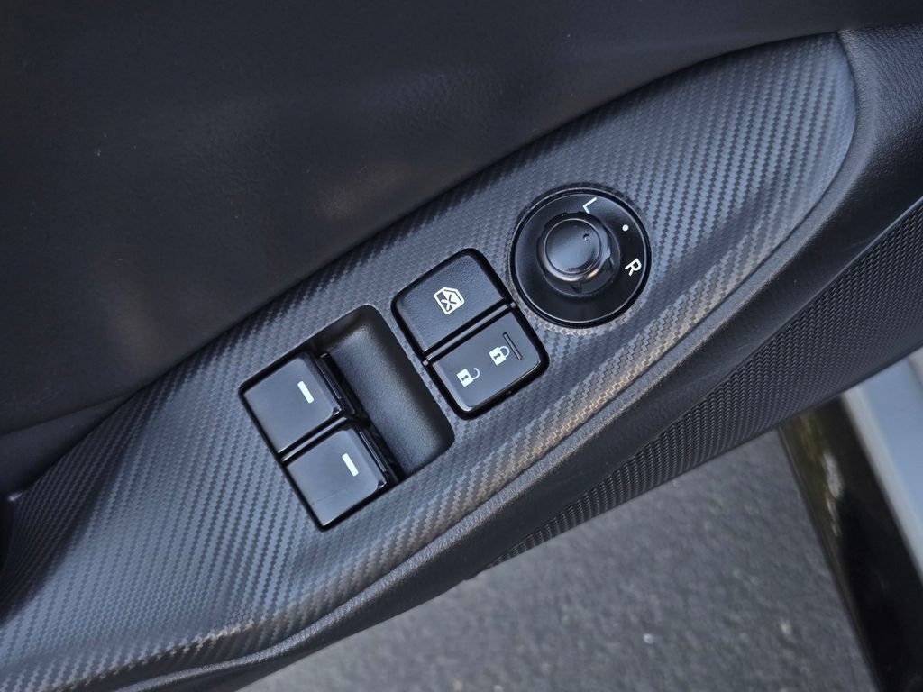 Used 2025 MAZDA MX-5 Miata RF Club RWD image 14