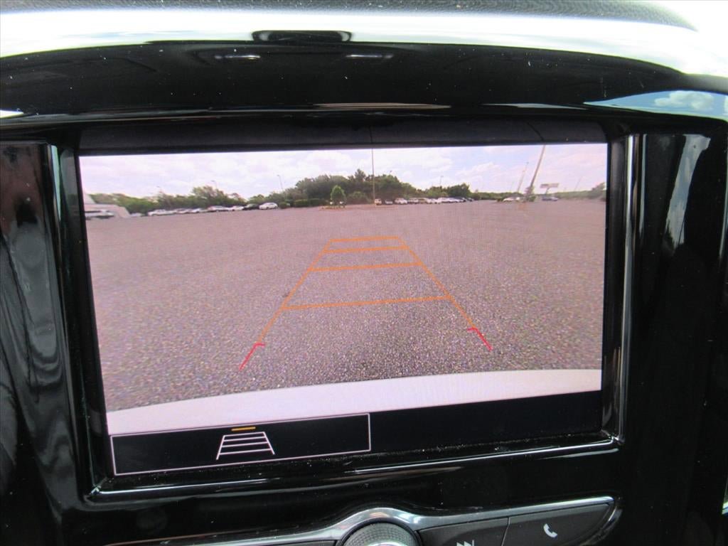 Used 2021 Chevrolet Traverse LS FWD image 26