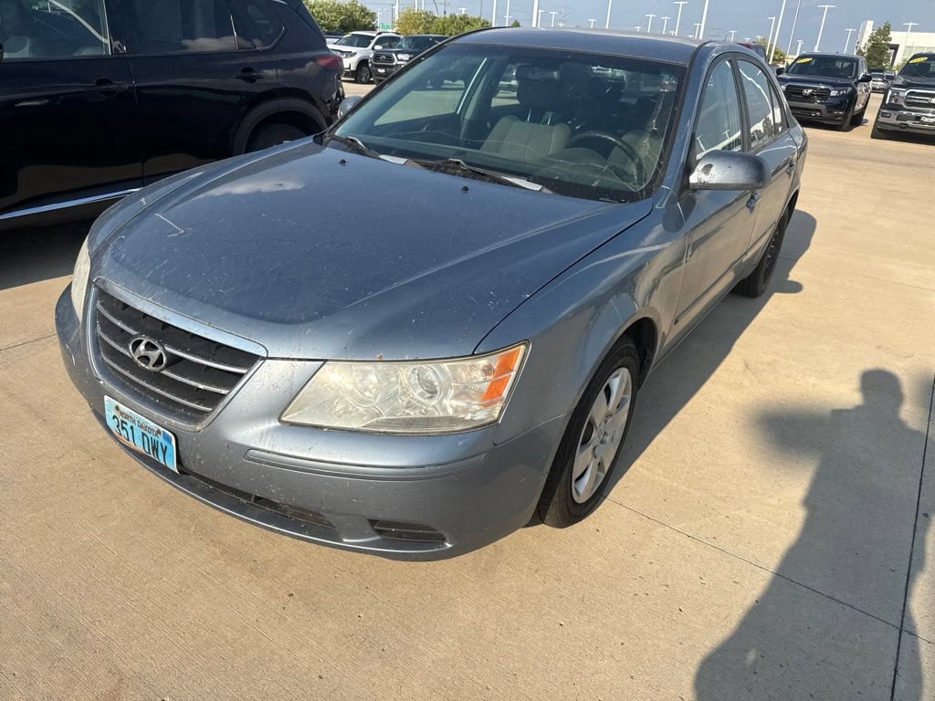 Used 2010 Hyundai Sonata GLS FWD image 4