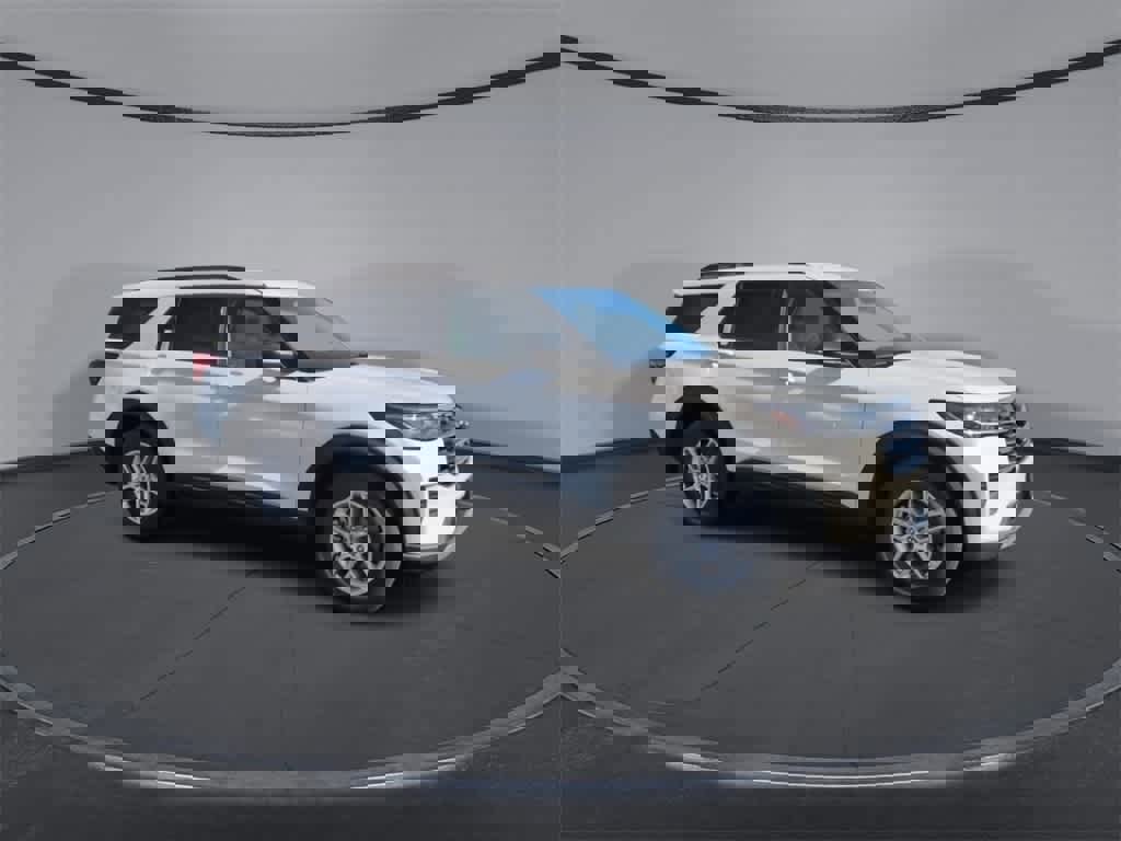New 2026 Ford Explorer Active image 2
