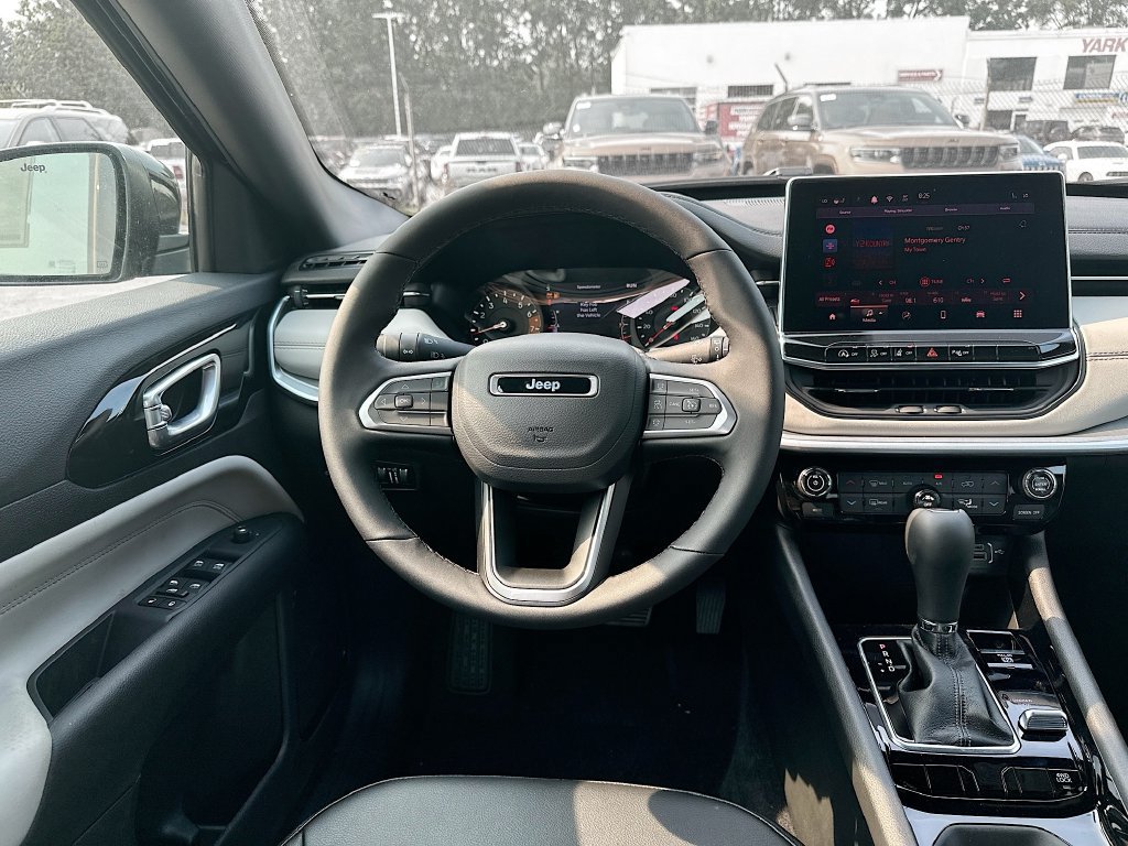 New 2026 Jeep Compass Limited AWD/4WD image 28