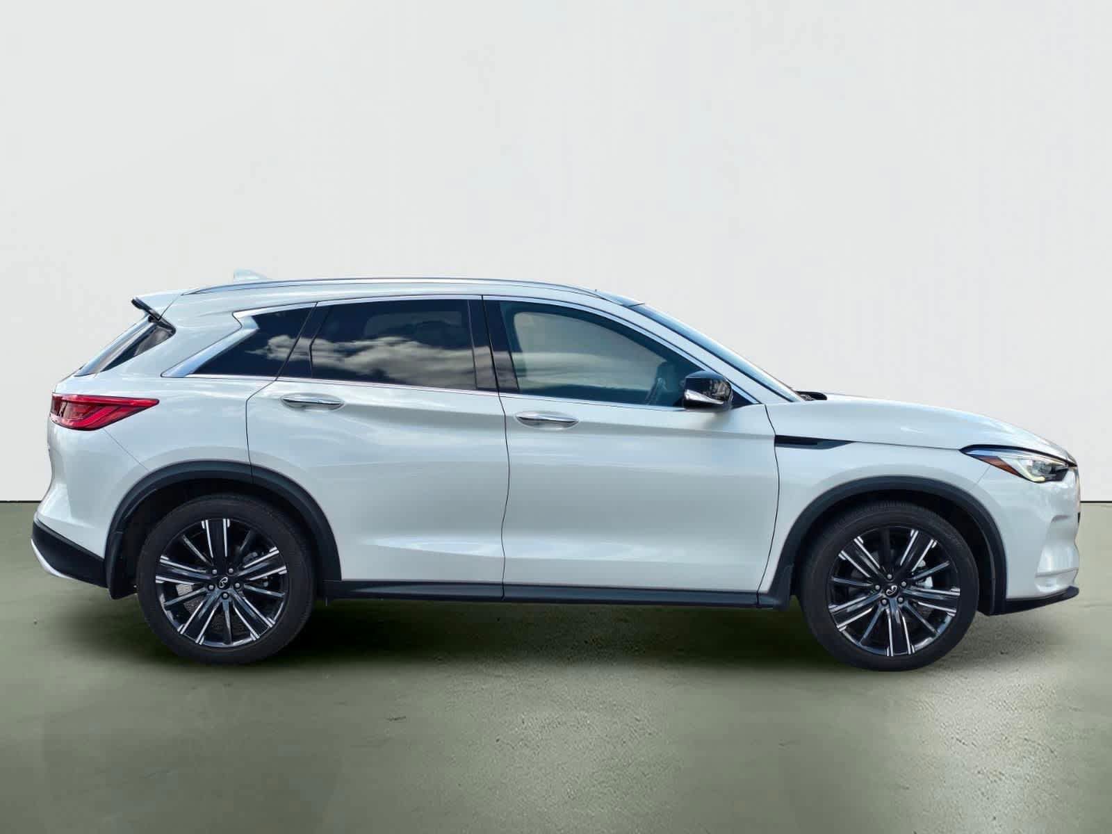 Used 2021 INFINITI QX50 Luxe w/ Appearance Package FWD image 7