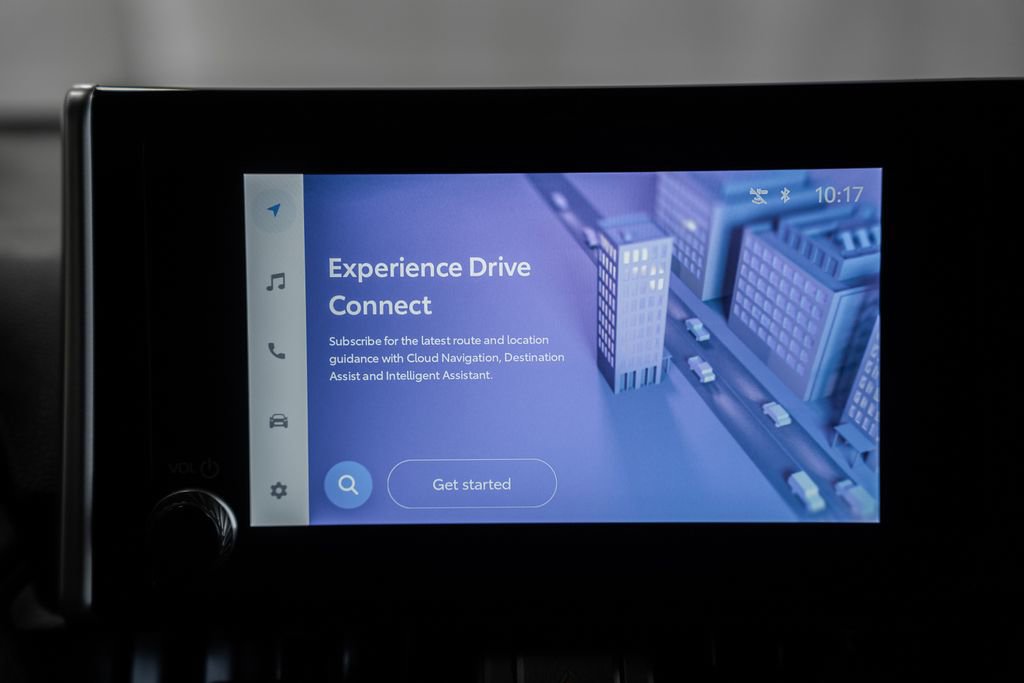 Used 2025 Toyota RAV4 XLE image 18