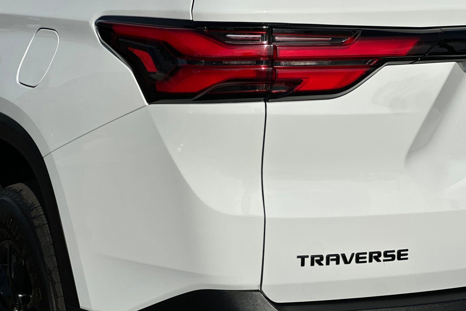 Certified 2023 Chevrolet Traverse LS w/ Midnight/Sport Edition image 38