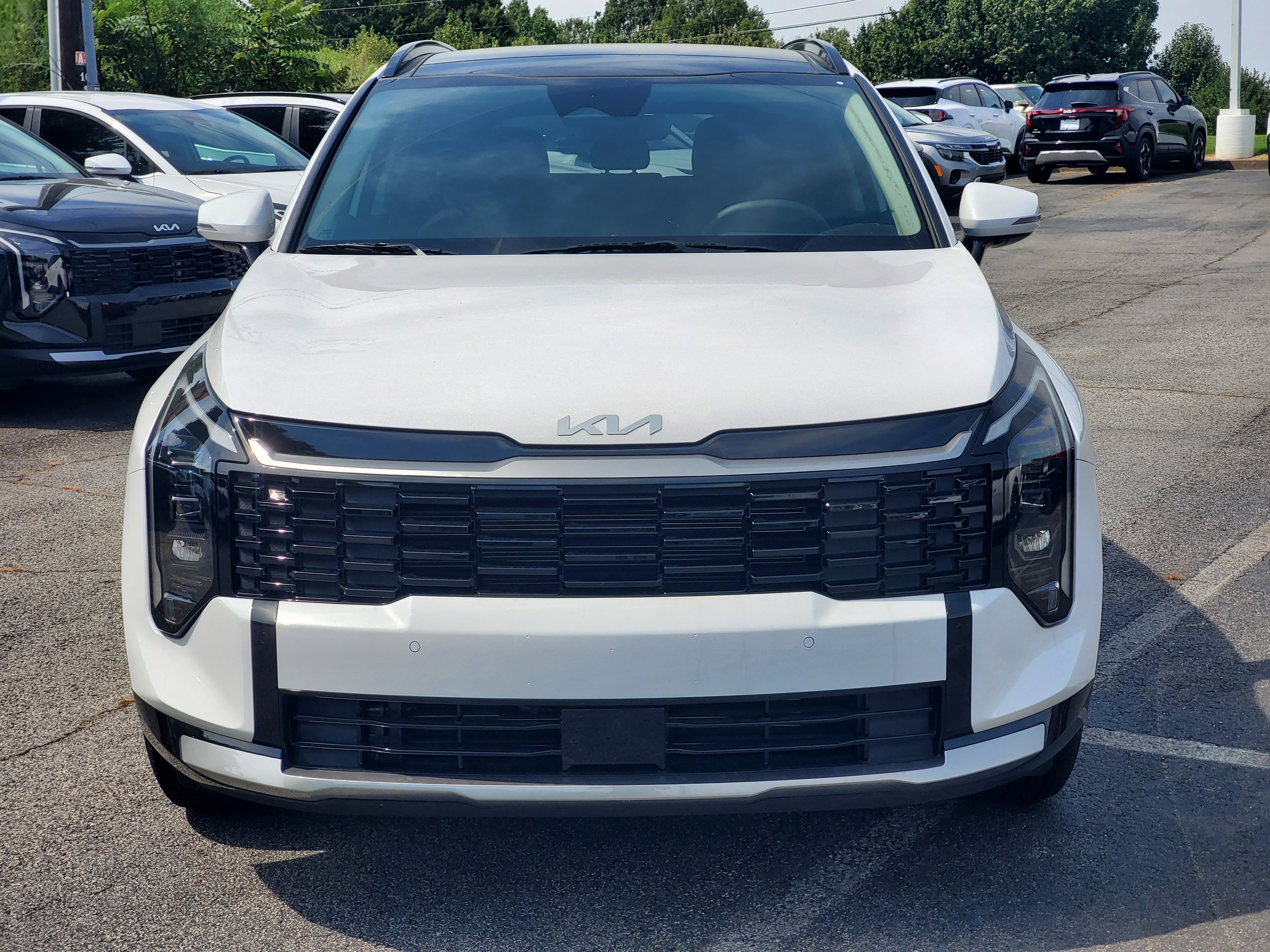 New 2026 Kia Sportage SX image 2