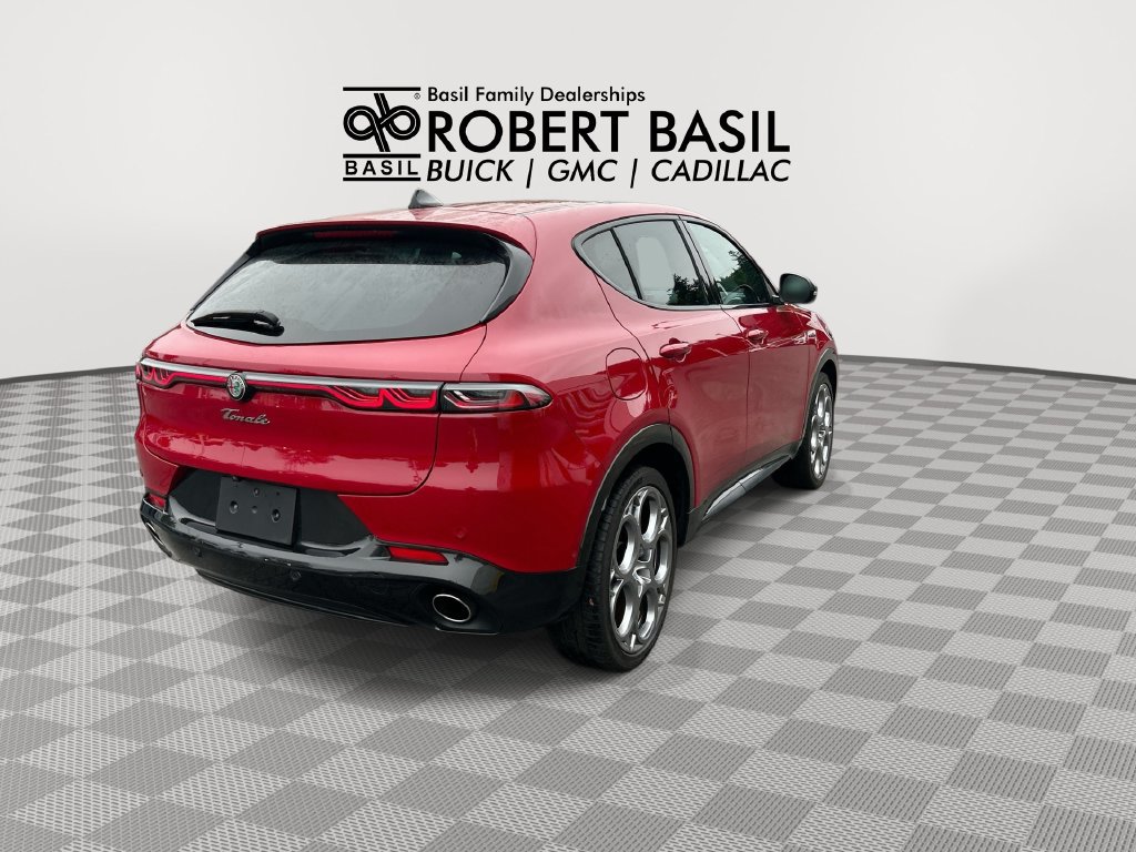 Used 2024 Alfa Romeo Tonale Ti AWD/4WD image 8