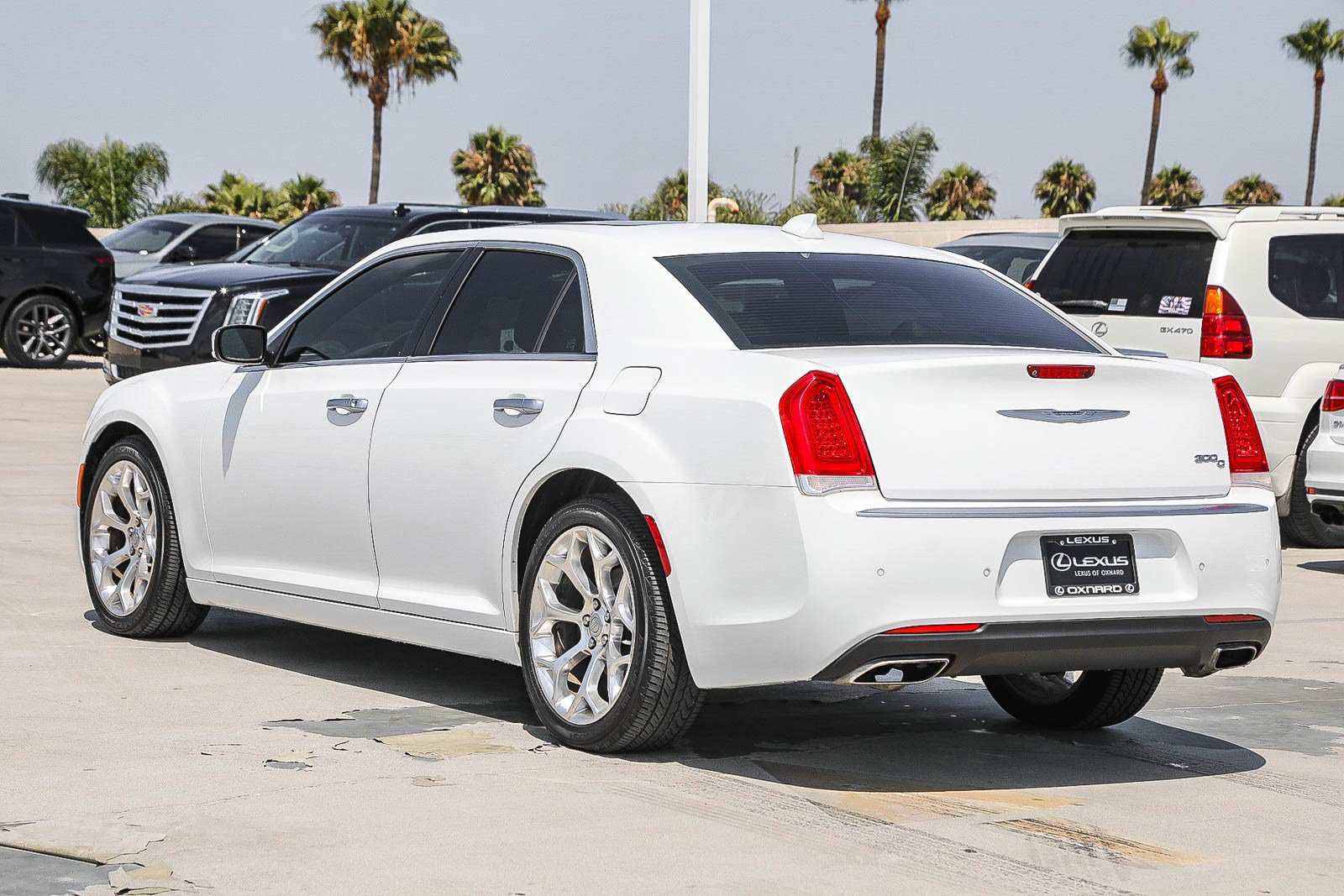 Used 2018 Chrysler 300 C w/ Sun, Sound & Nav Package RWD image 5