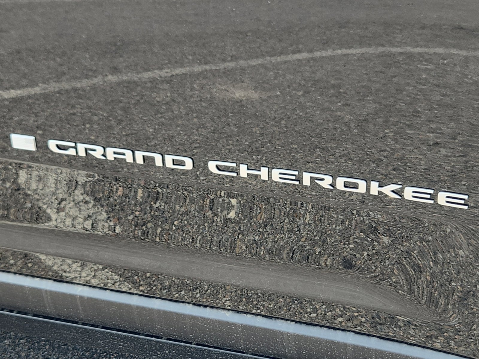 New 2025 Jeep Grand Cherokee Laredo X w/ Luxury Tech Group I AWD/4WD image 25