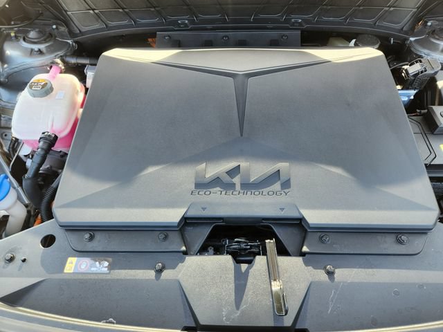 Certified 2024 Kia Niro Wind FWD image 31