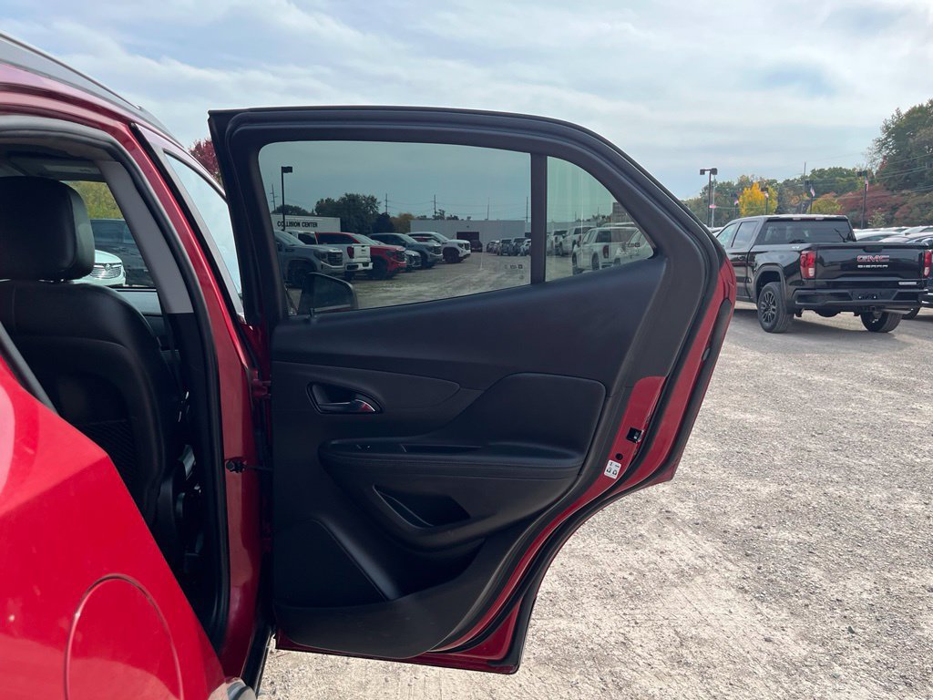 Used 2020 Buick Encore Preferred w/ Safety Package FWD image 30