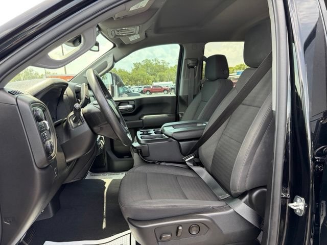 Used 2024 Chevrolet Silverado 2500 Custom w/ Custom Value Package AWD/4WD image 16