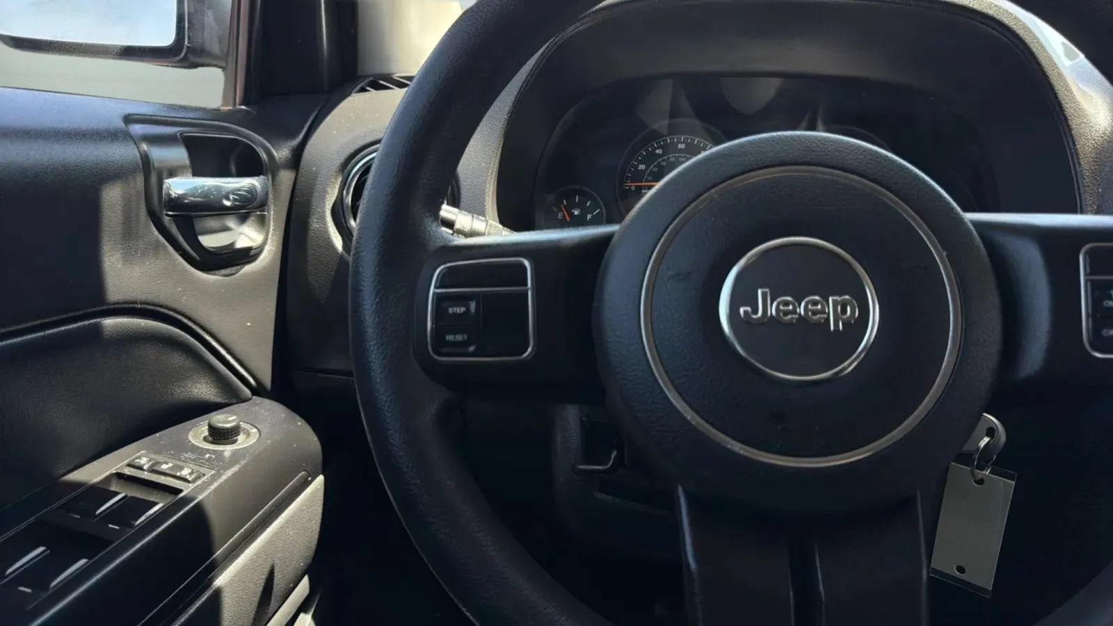 Used 2016 Jeep Compass Sport w/ Power Value Group FWD image 27