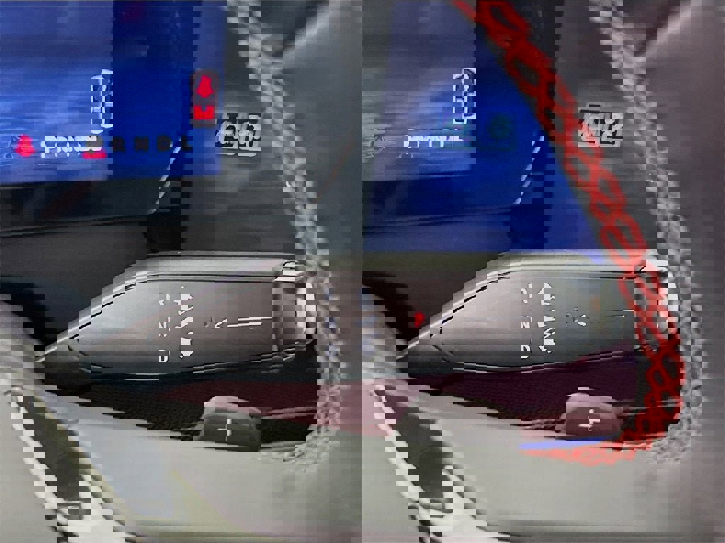 Used 2025 Chevrolet Traverse RS w/ LPO, Floor Liner Package image 11