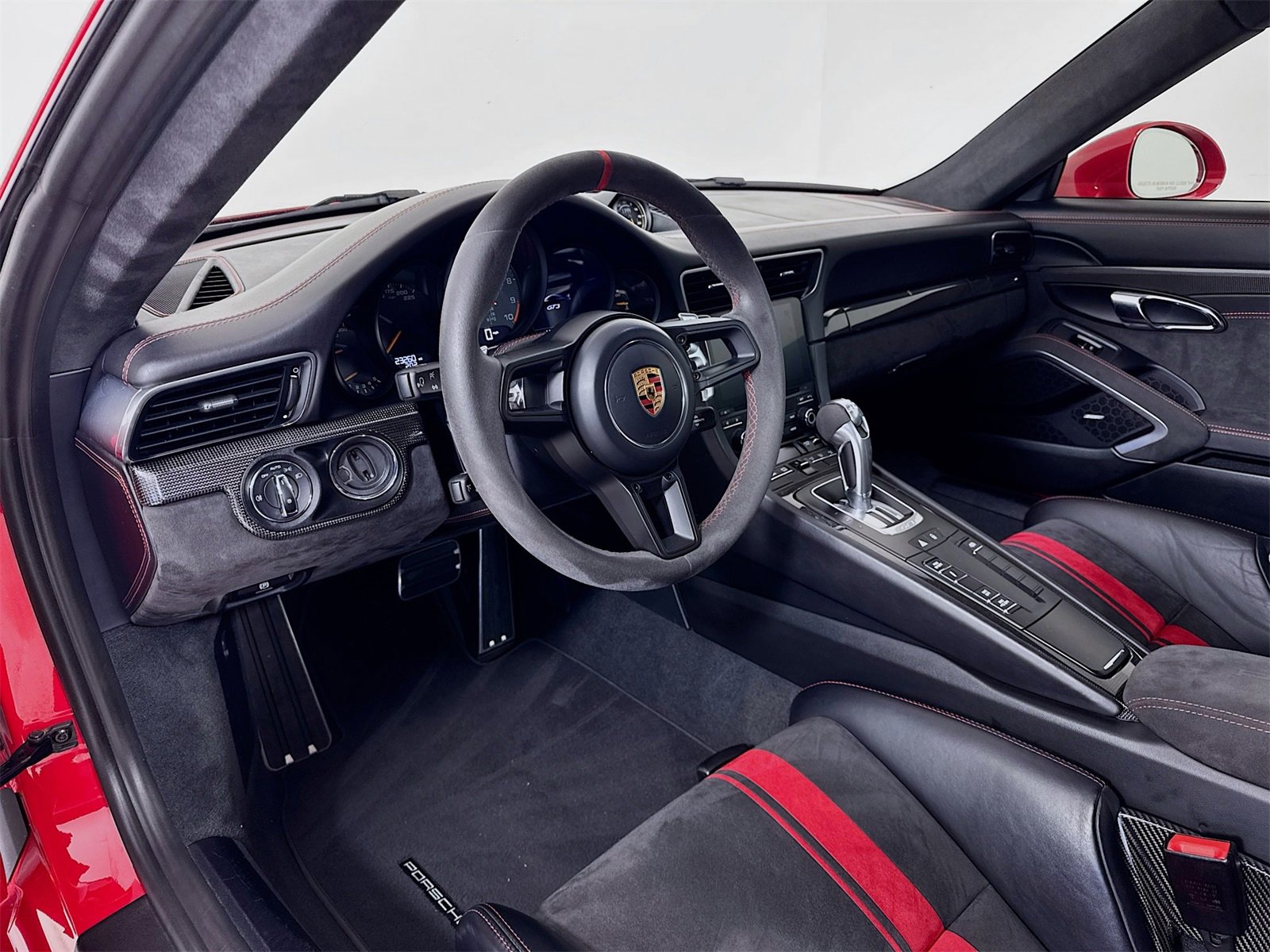 Used 2018 Porsche 911 GT3 image 10