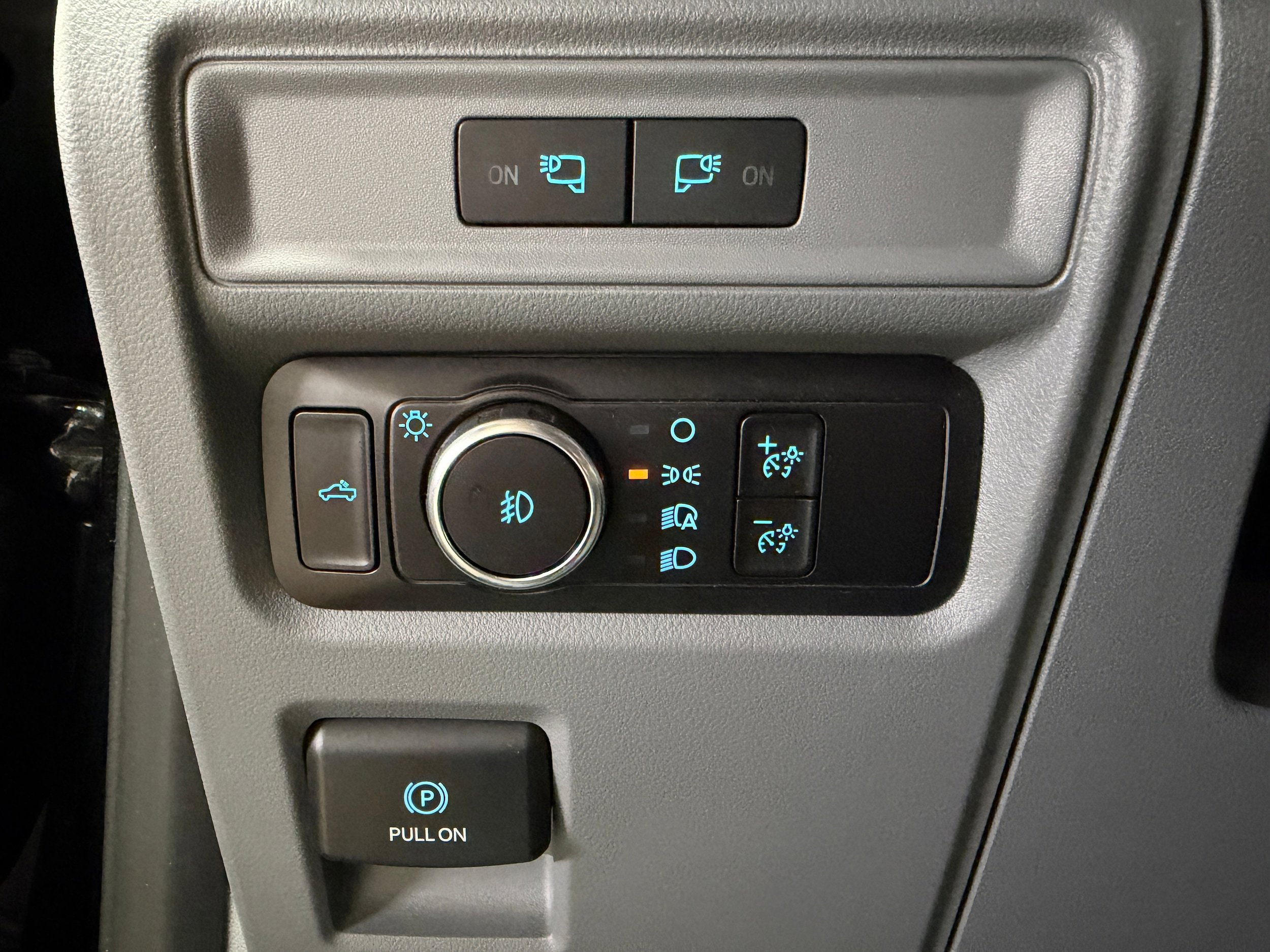 Used 2023 Ford F150 XL w/ XL Chrome Appearance Package AWD/4WD image 15