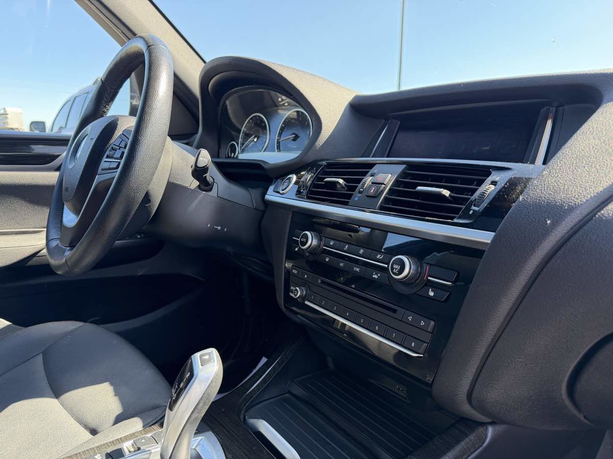 Used 2017 BMW X3 xDrive28i AWD/4WD image 21