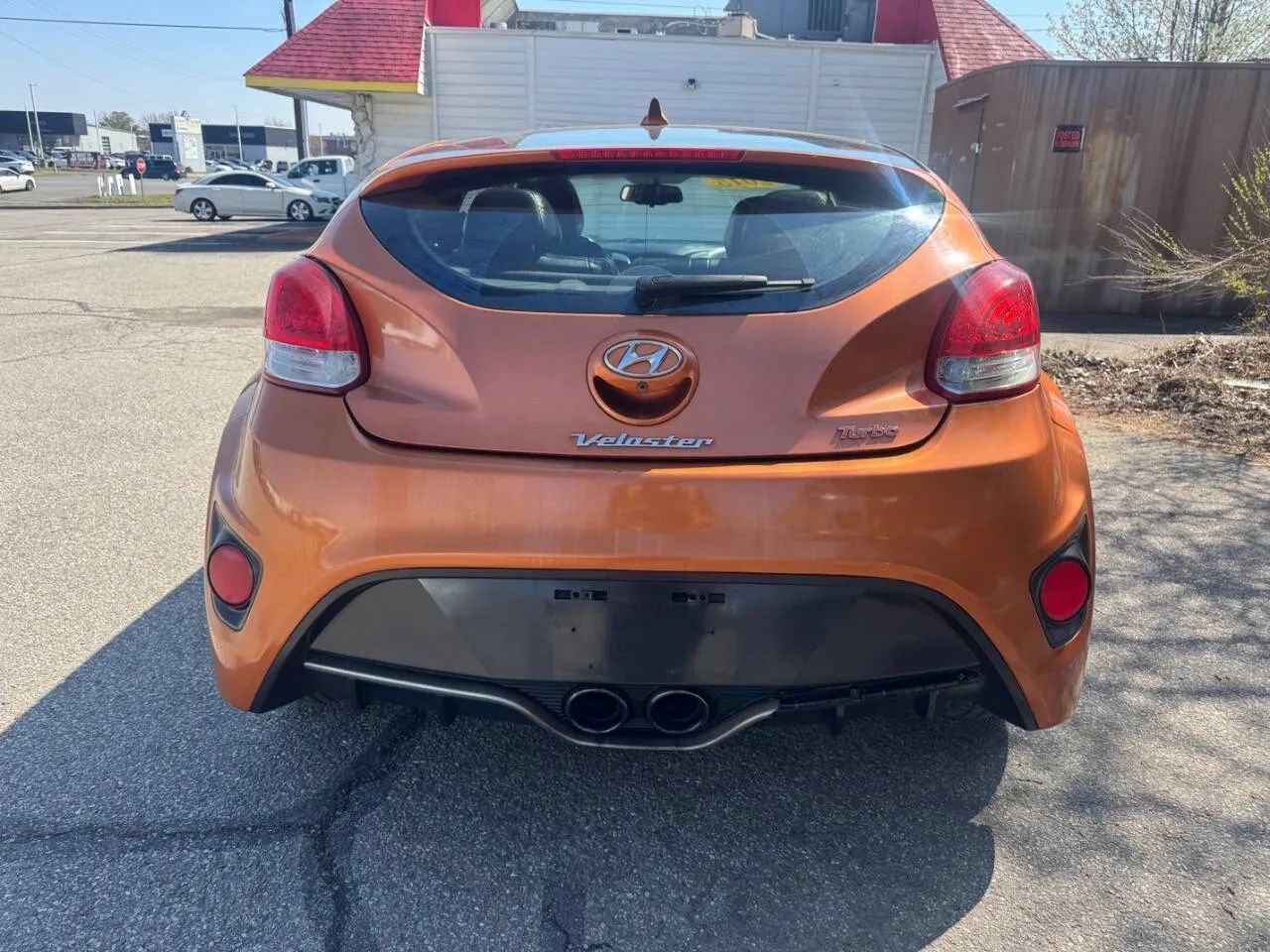 Used 2015 Hyundai Veloster Turbo FWD image 9