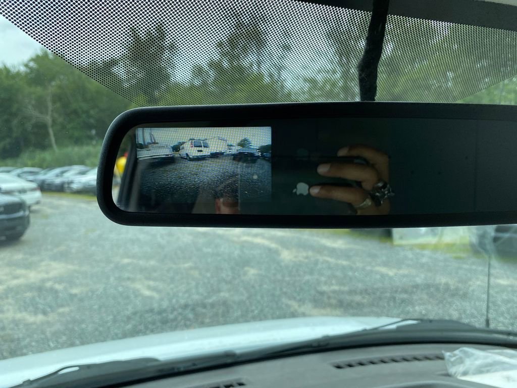 Used 2021 Chevrolet Express 2500 image 18