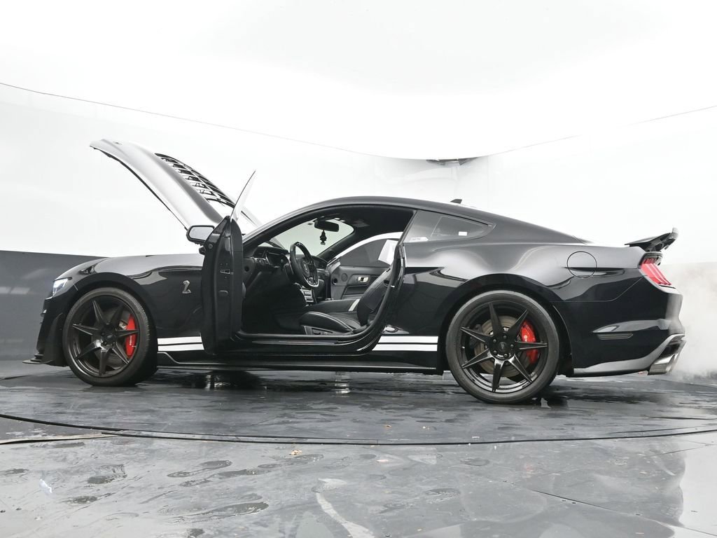 Used 2020 Ford Mustang Shelby GT500 w/ Technology Package image 73
