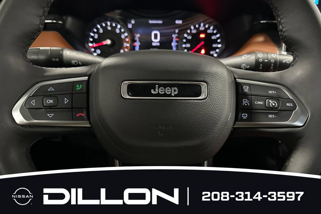 Used 2025 Jeep Compass Limited AWD/4WD image 23
