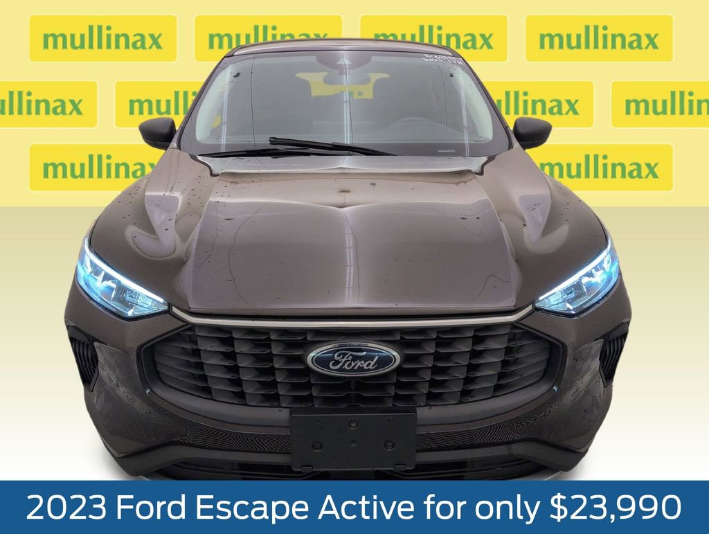 Used 2023 Ford Escape Active w/ Tech Pack #1 FWD image 13