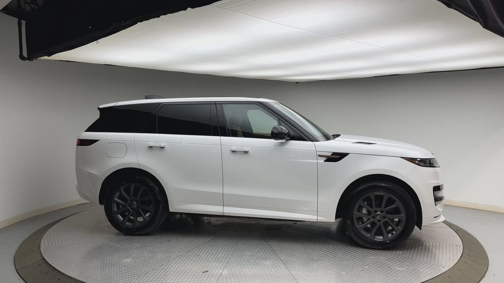 Certified 2025 Land Rover Range Rover Sport Dynamic SE AWD/4WD image 9