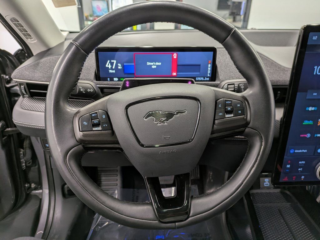 Used 2021 Ford Mustang Mach-E Premium image 19