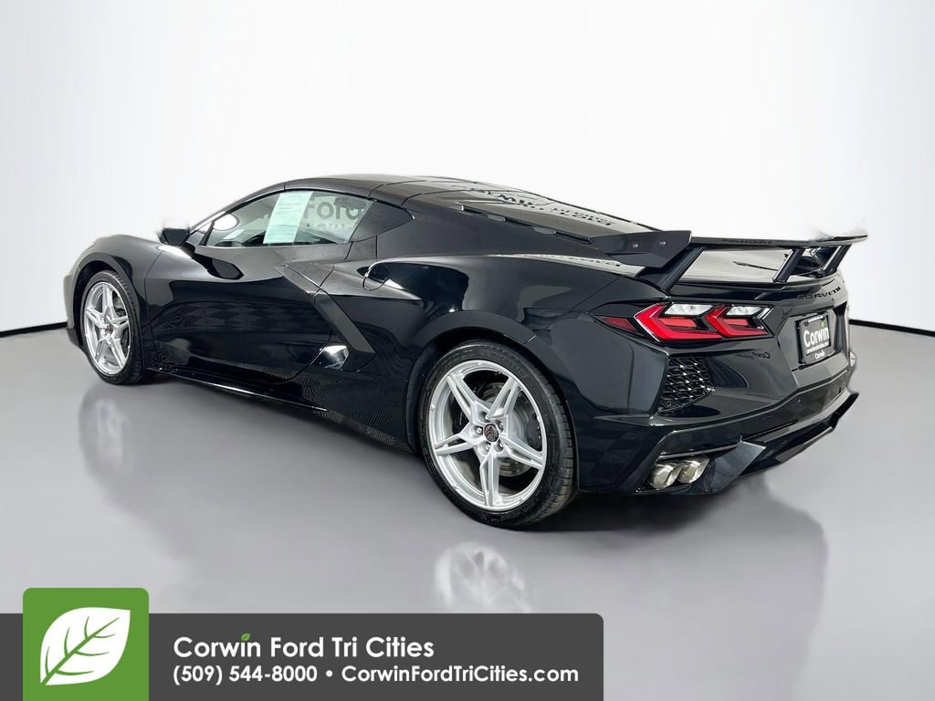 Used 2023 Chevrolet Corvette Stingray Coupe w/ Z51 Performance Package RWD image 10
