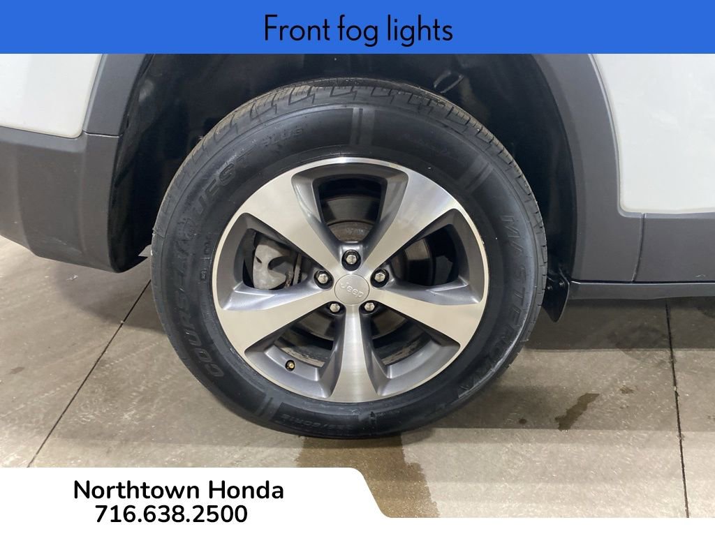 Used 2021 Jeep Cherokee Limited w/ Elite Package image 13