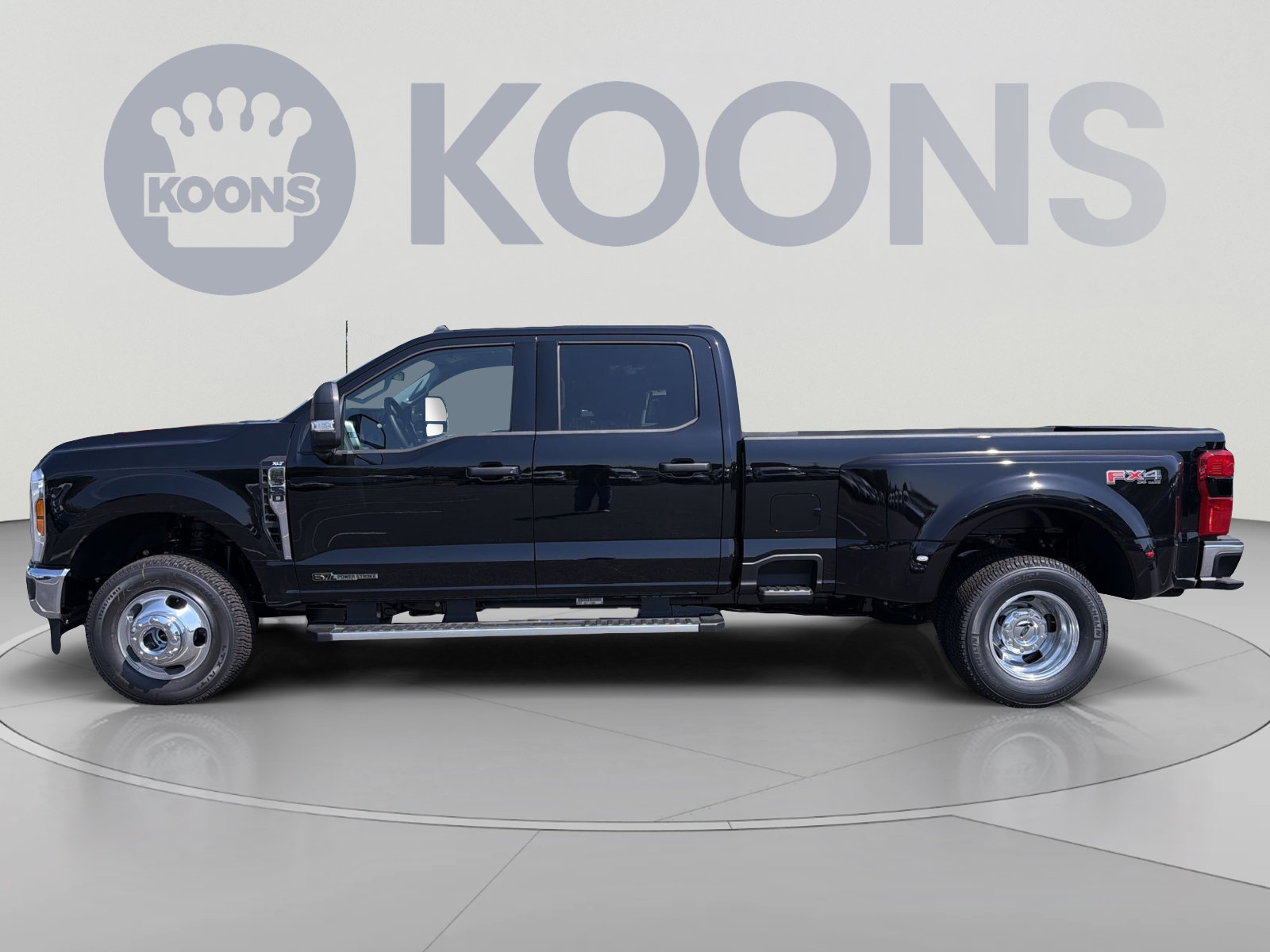 New 2026 Ford F350 XLT w/ 360-Degree Camera Package AWD/4WD image 2