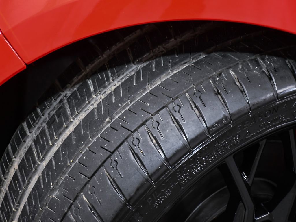 Used 2024 Chevrolet Corvette Stingray Convertible RWD image 85