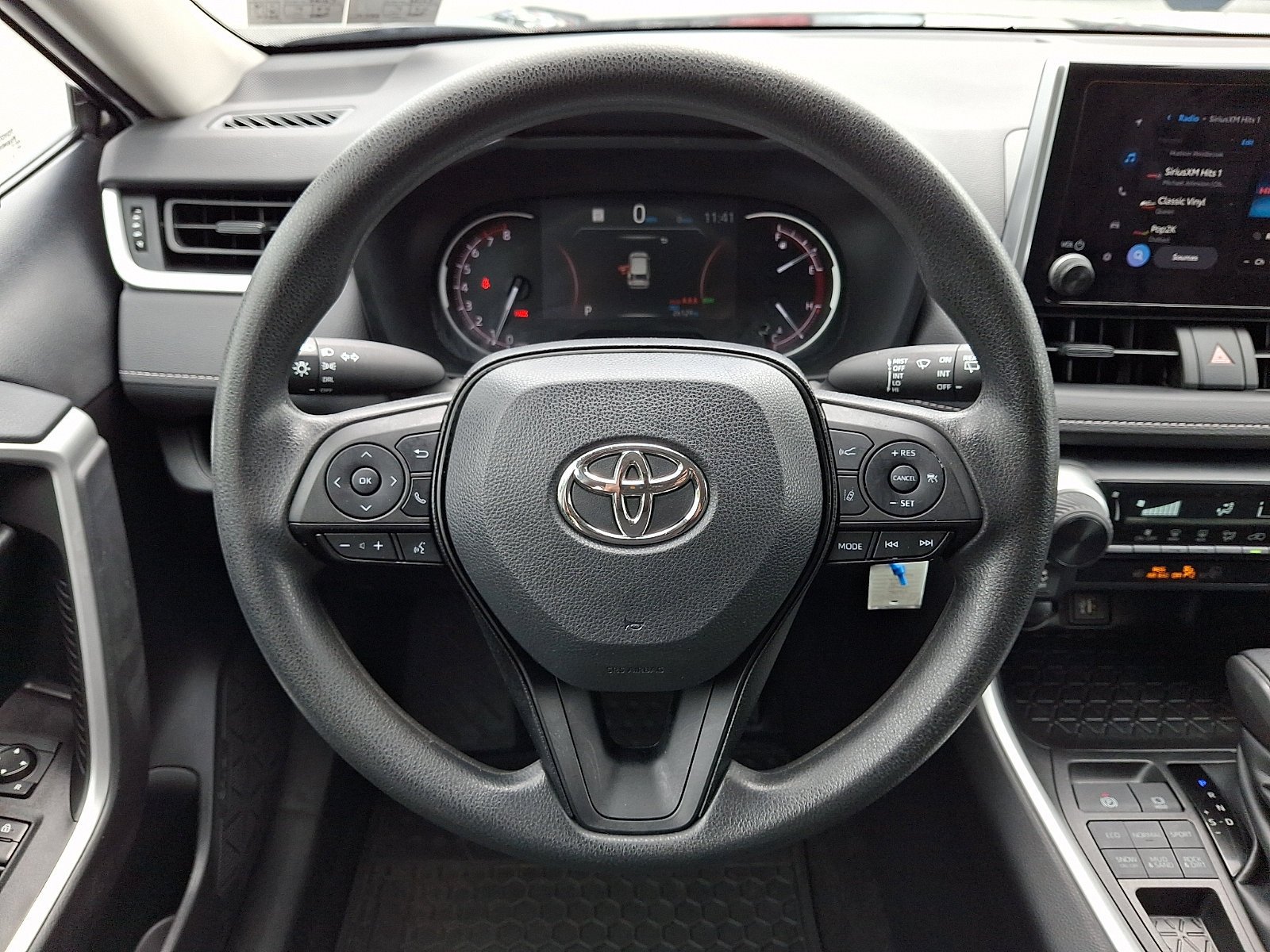 Used 2023 Toyota RAV4 LE AWD/4WD image 20