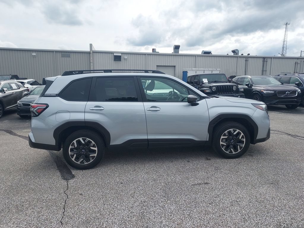 Certified 2025 Subaru Forester Premium AWD/4WD image 10