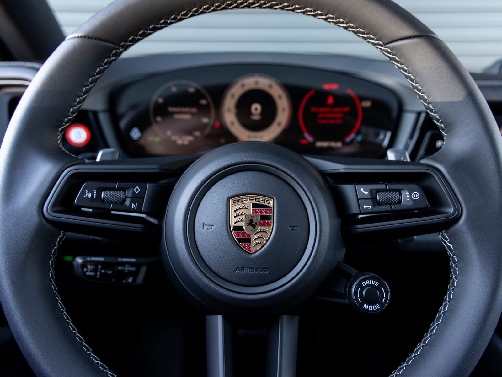 New 2026 Porsche Cayenne Coupe image 14