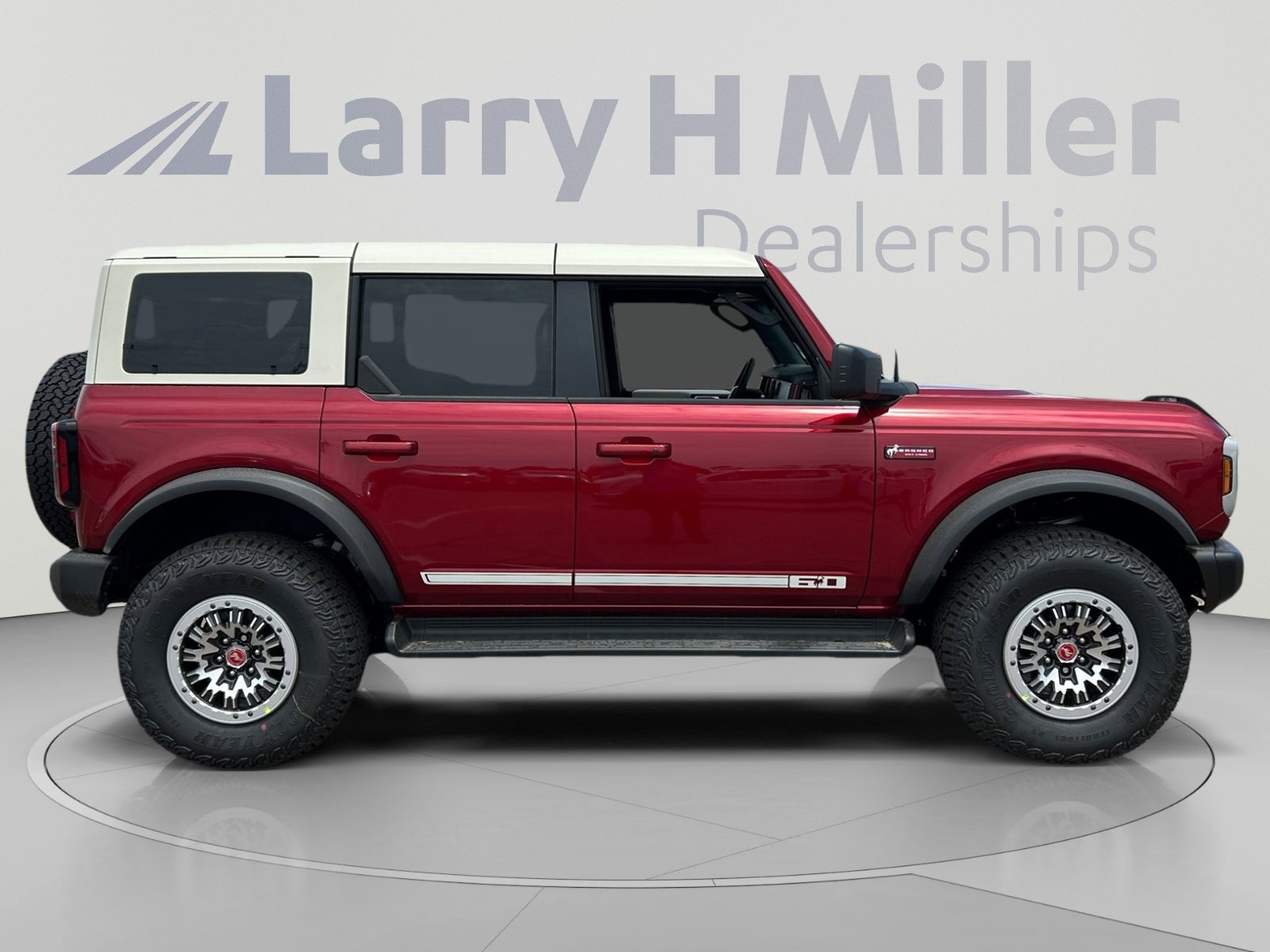 New 2026 Ford Bronco Outer Banks w/ Sasquatch Package AWD/4WD image 6